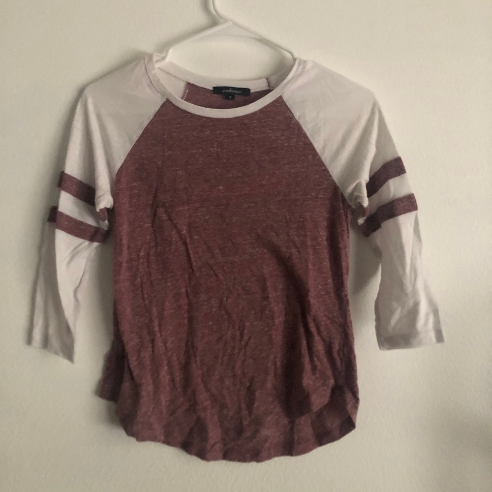 ✨3/$10✨ Heathered Maroon Baseball Tee